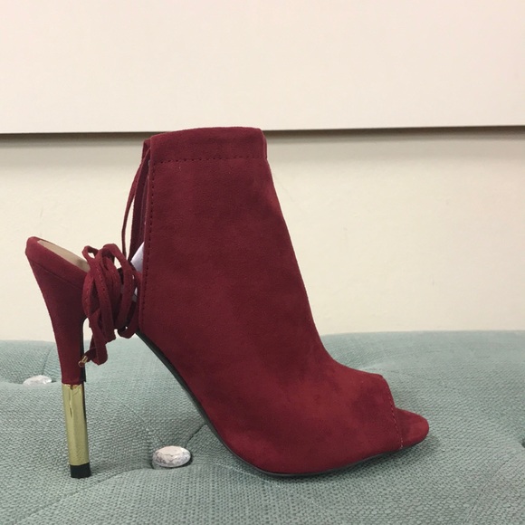 ✨Brooke Burgundy LaceUp Heels✨ - Picture 2 of 4